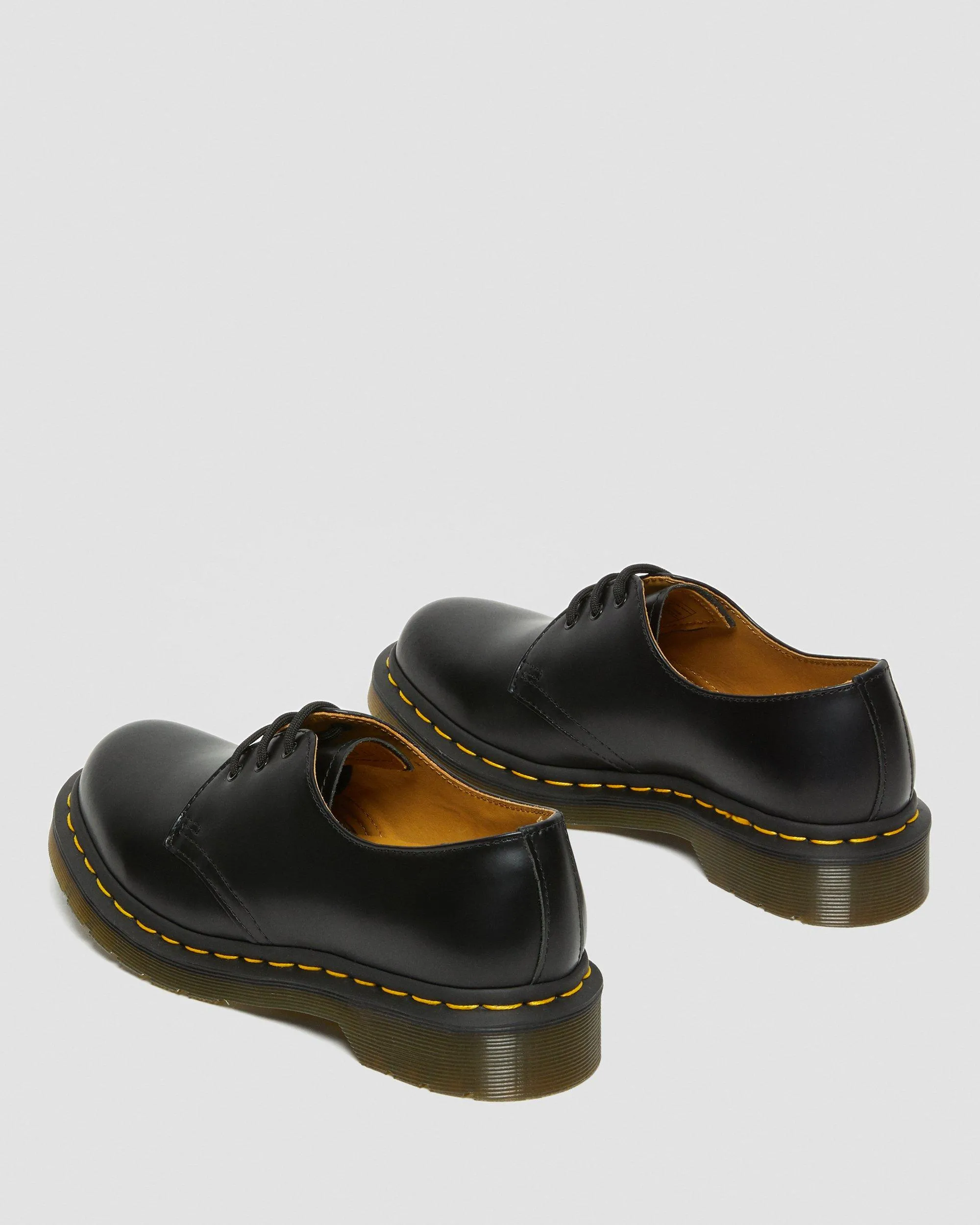 1461 Women's oxfords made of smooth leather Dr. Martens