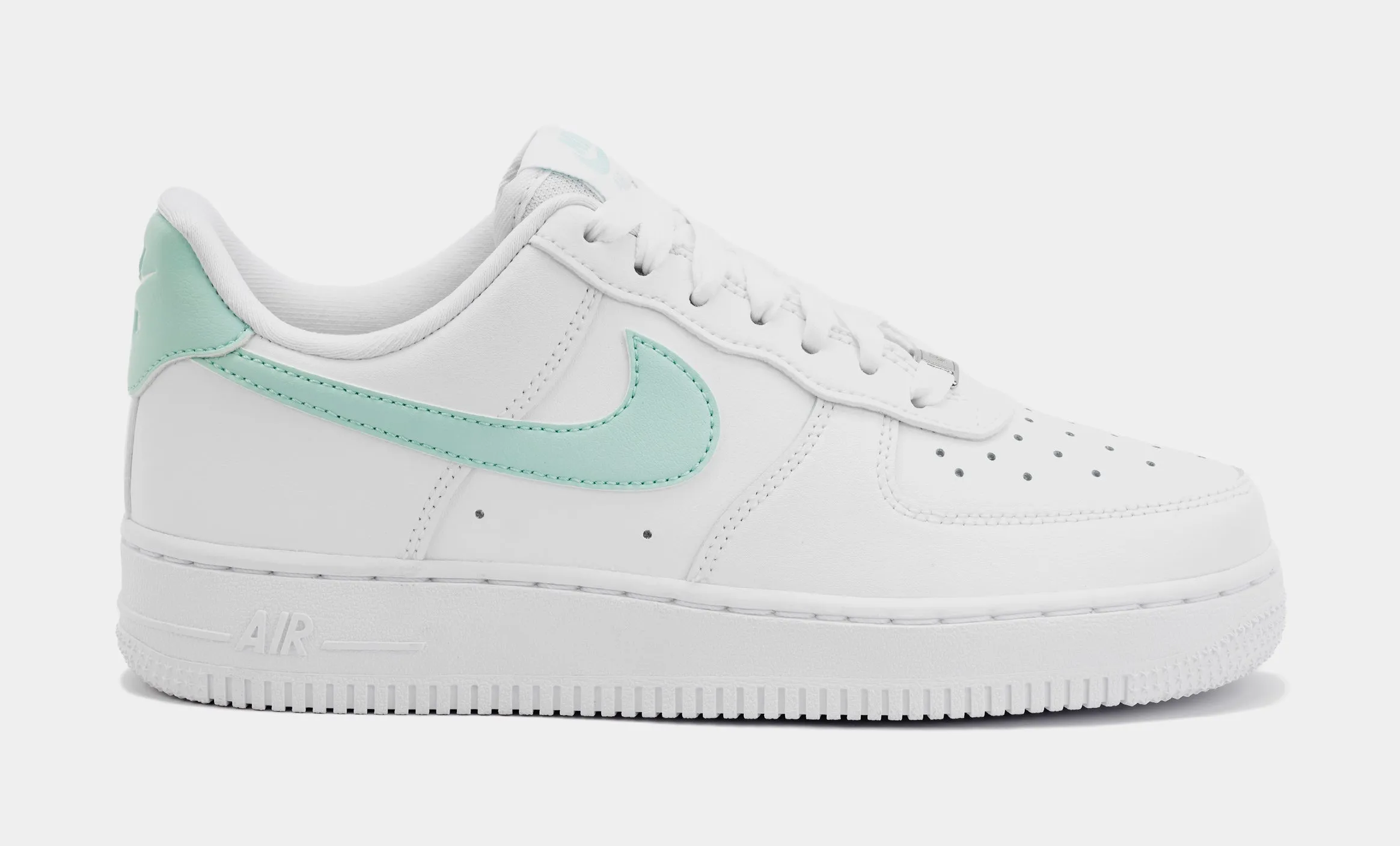 Air Force 1 '07 Womens Lifestyle Shoes (White/Blue)