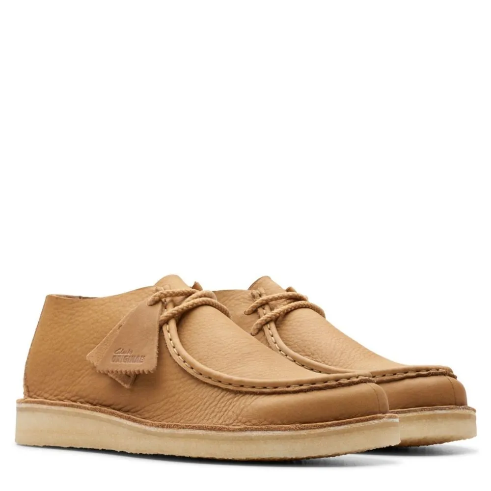 Clarks Men's Desert Nomad Mid in Tan Leather