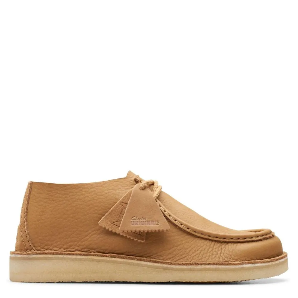 Clarks Men's Desert Nomad Mid in Tan Leather