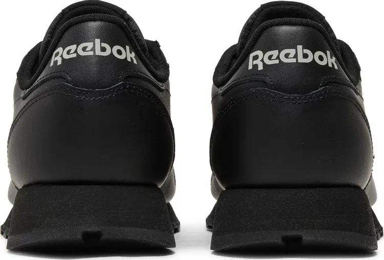 Classic leather 'core black' Reebok sneakers, black