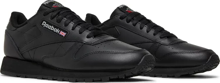 Classic leather 'core black' Reebok sneakers, black