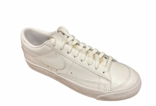 Nike women's sneakers shoe Blazer Low '77 DC4769 101 white